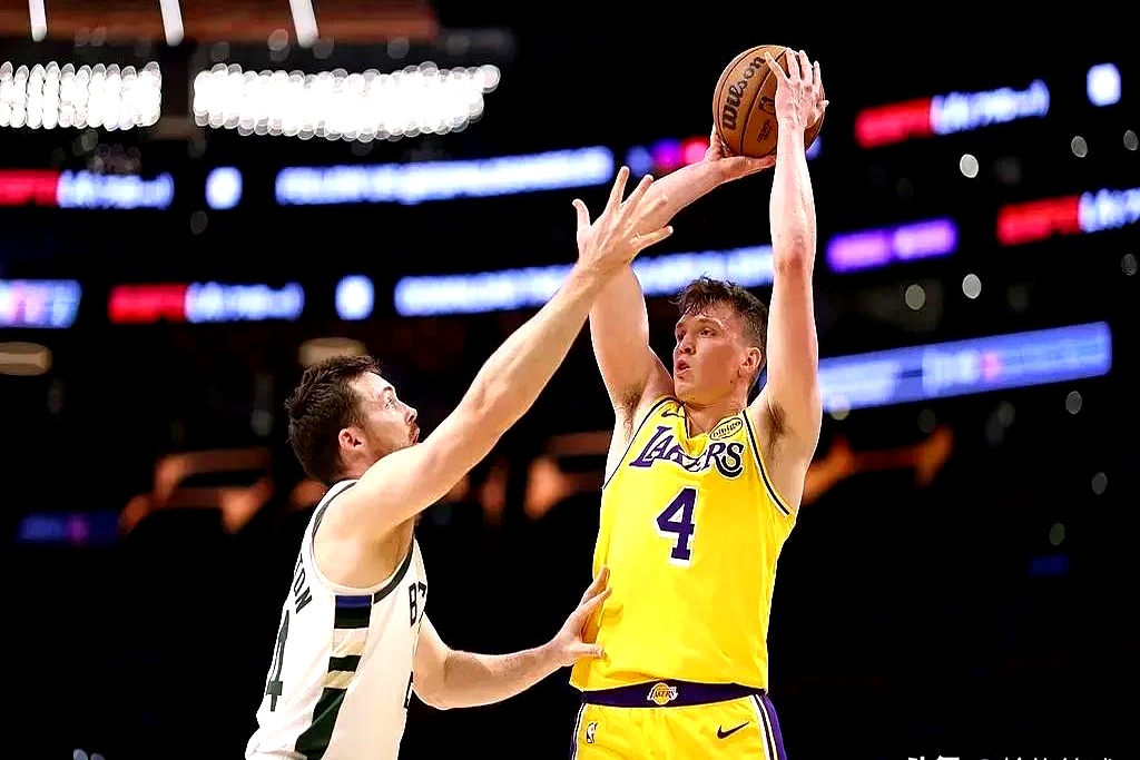 Kaiyun中国官网关于穆古鲁扎连续十二场比赛得分超过表现优异，皇家马德里不断突破！的信息