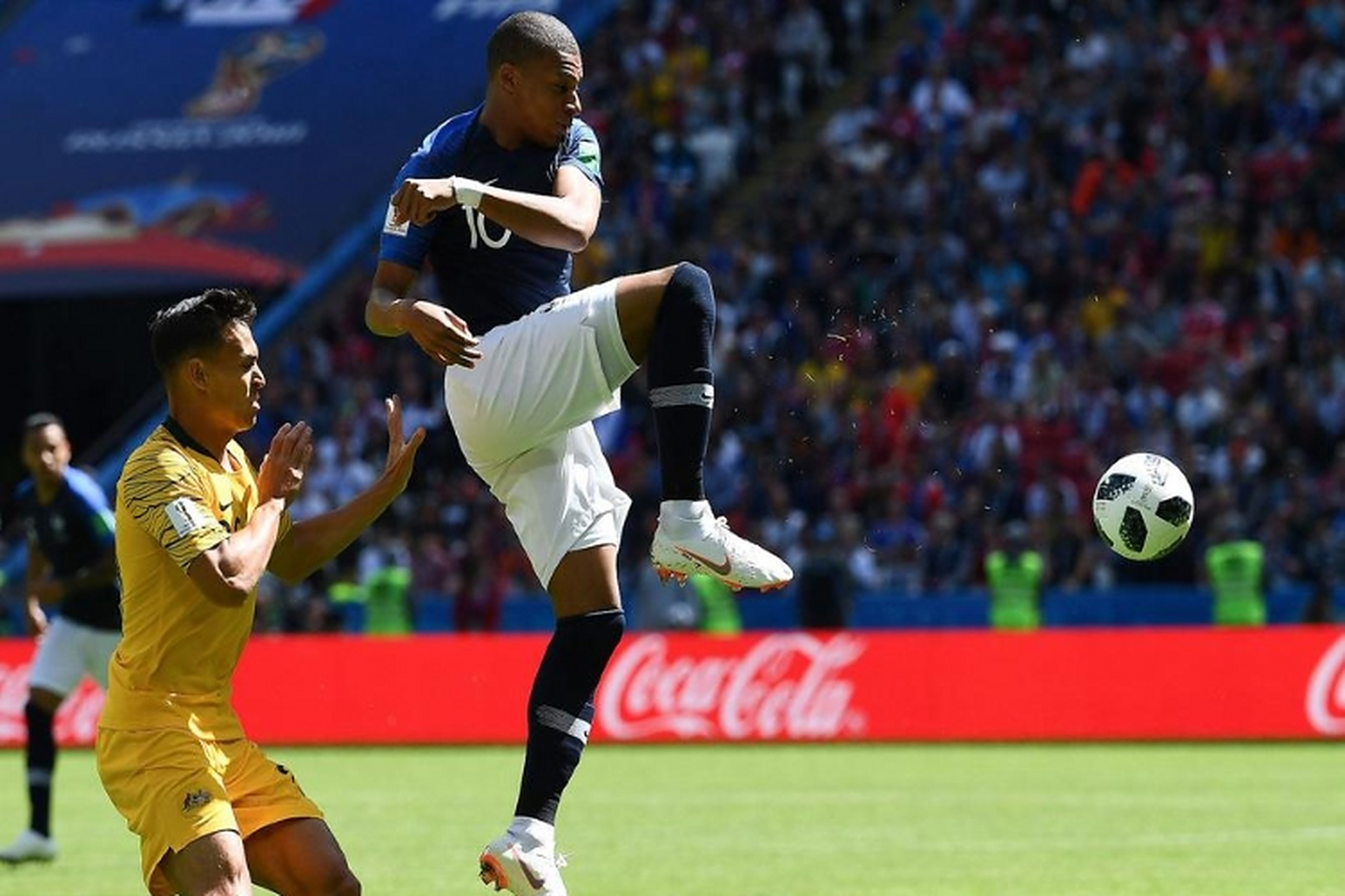 Kaiyun体育赛事包含姆巴佩连续三场比赛得分超过逆转，澳大利亚队挑战极限！的词条