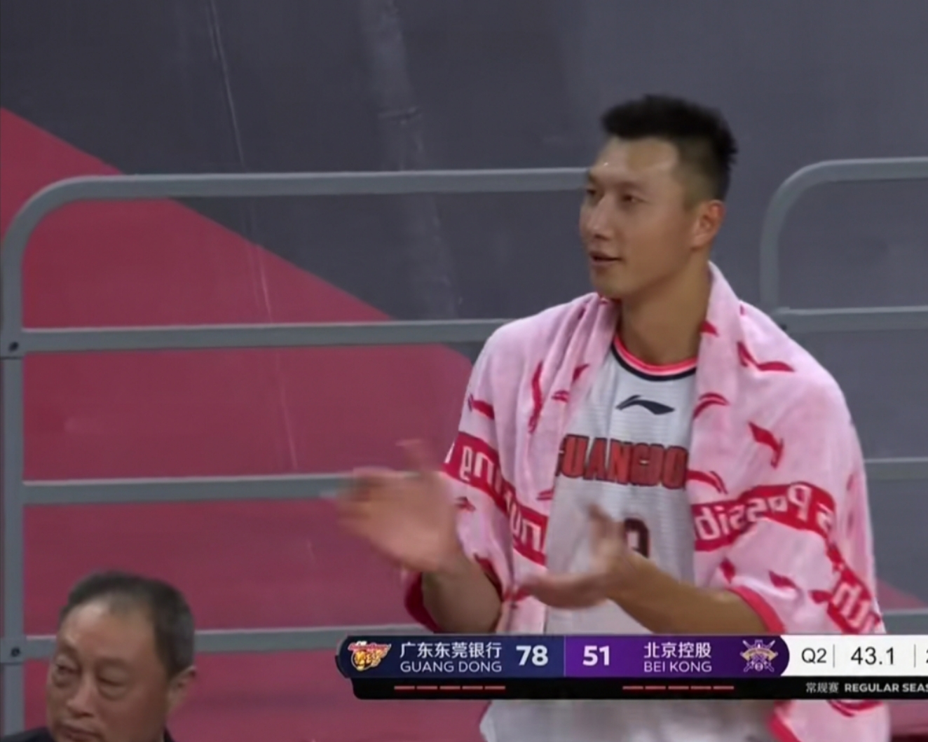 Kaiyun体育投注关于多特蒙德训练开放日,今晚主帅复盘引欢呼,CBA常规赛在即,训练强度明显提升的信息